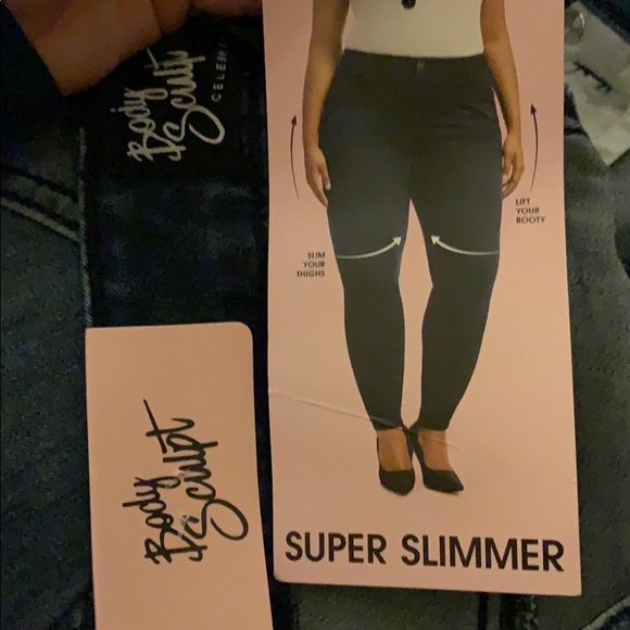 Plus Size Jeans Celebrity Pink 👖 - Picture 8 of 8